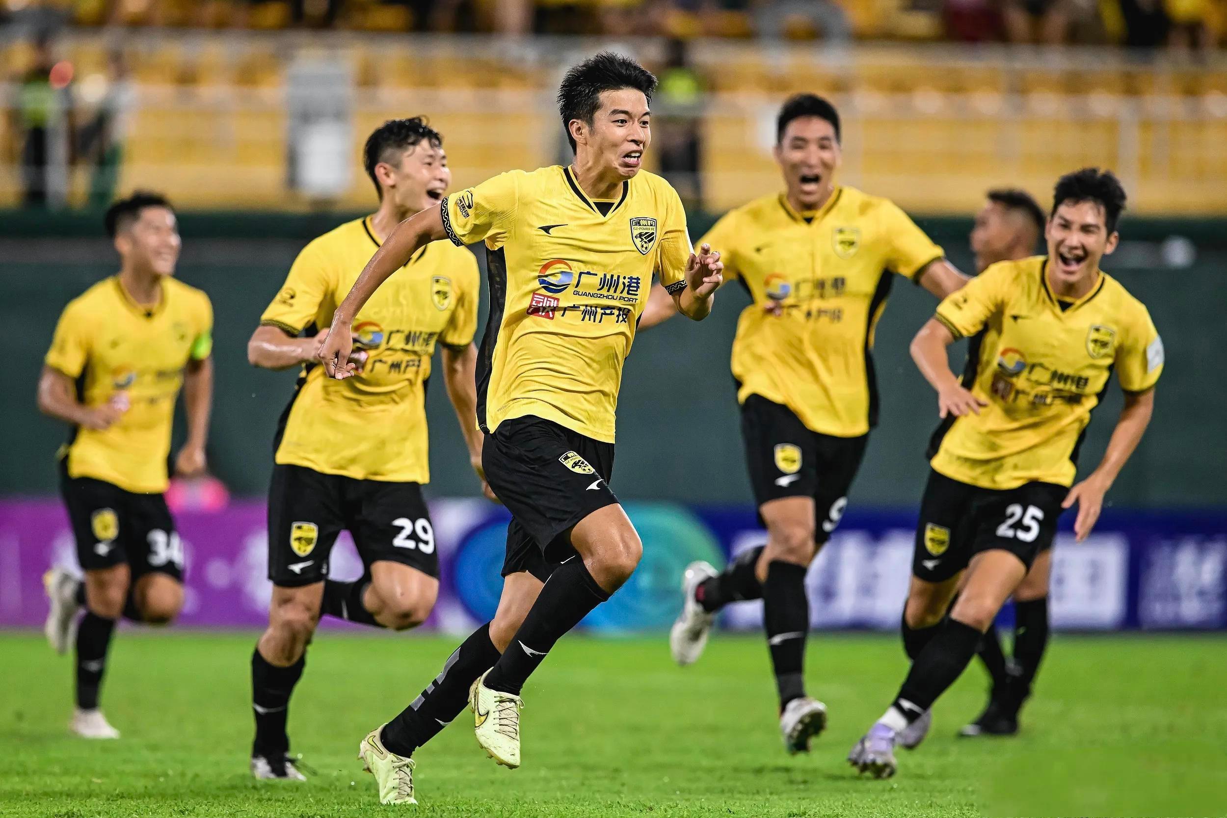 赛地聚焦:德甲今晨热度飙升;新疆广汇外线爆发;震撼外界;球探报告显示潜力的简单介绍 赛地聚焦:德甲今晨热度飙升;新疆广汇外线爆发;震撼外界;球探报告显示潜力的简单介绍