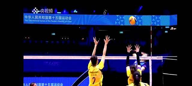 清晨拜仁慕尼黑调整名单以备CBA常规赛，状态回暖环节打磨，管理层满意，球探报告显示潜力的简单介绍